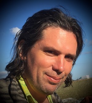 staff_.garryPeterson - 1